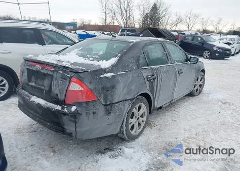 2012 Ford Fusion Se z USA, uszkodzony, nr VIN 3FAHP0HA8CR142666